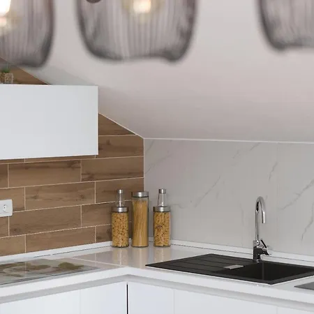 アパート Lungo Mare, Centar マカルスカ